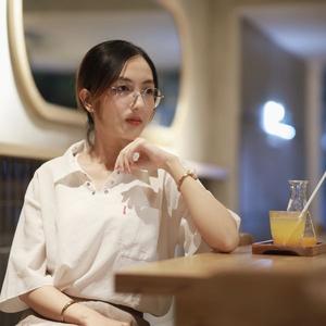 郁雁卉